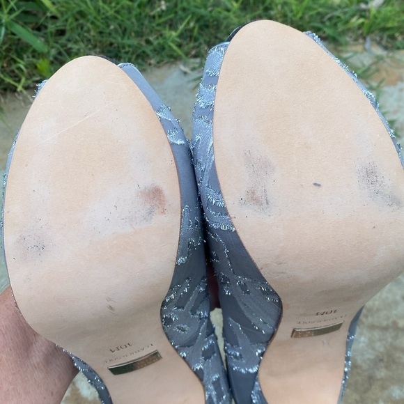 Badgley Mischka stiletto heels silver textile metallic5” Event Wedding peep toe - Picture 8 of 12